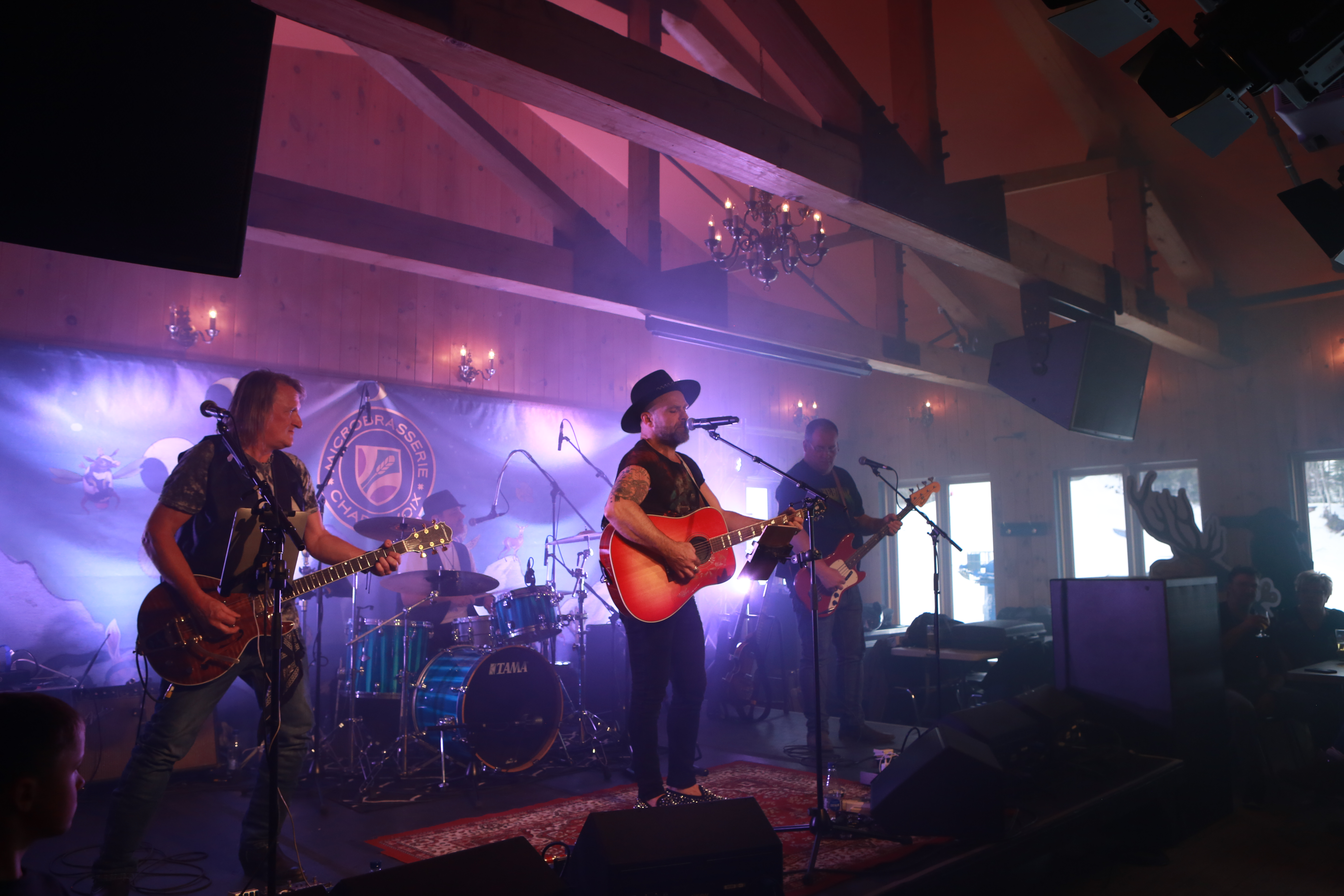 Spectacle musical au Pub Le Sommet